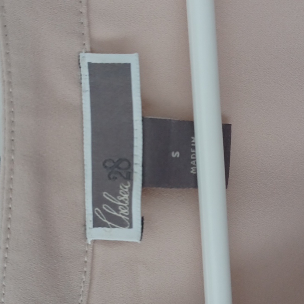Chelsea28 Blouse - Picture 4 of 11